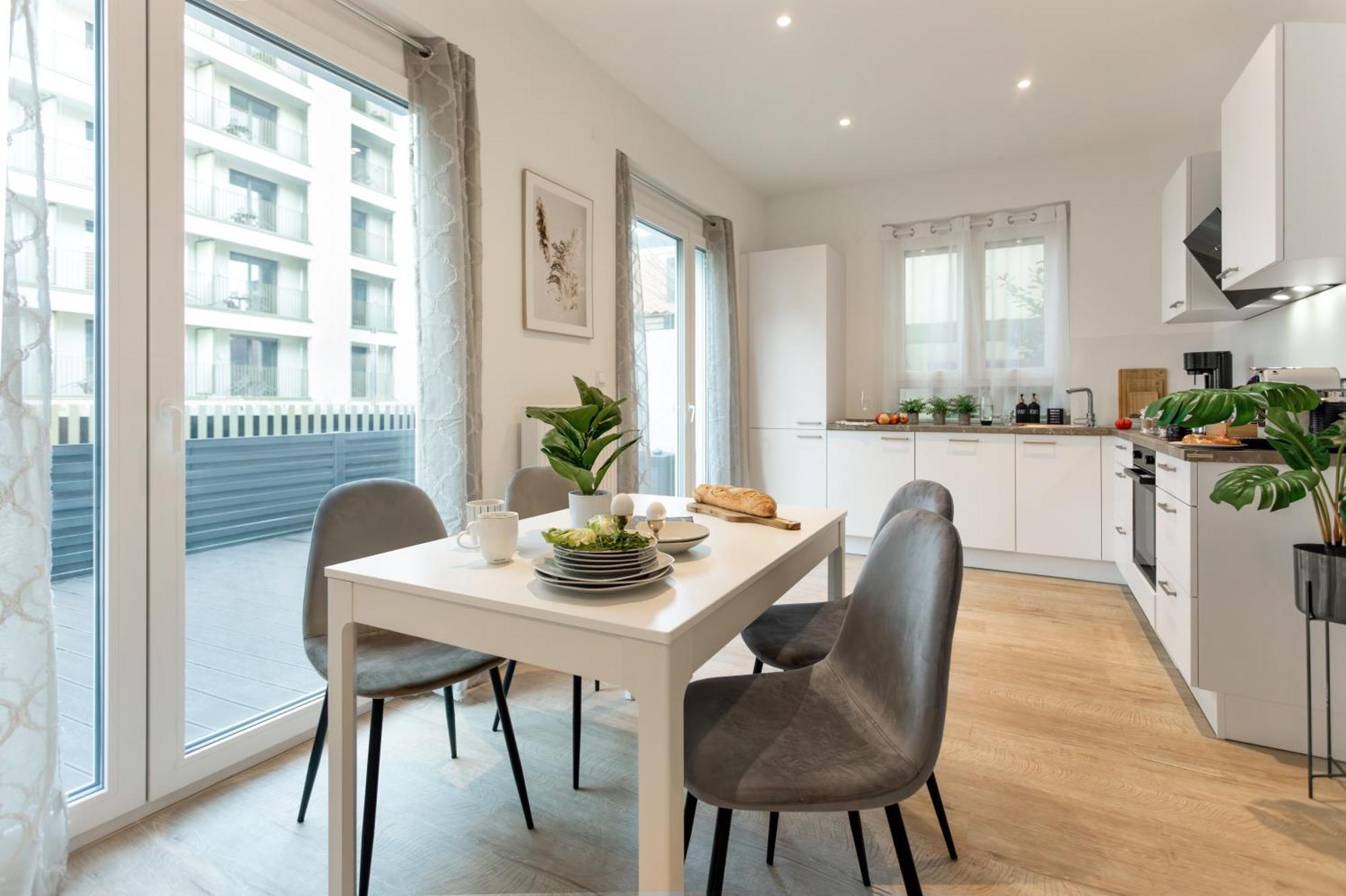 Rosenberg-Suites - Zentral, Stellplatz, Grosse Terasse, Business & Privat Хейльбронн Экстерьер фото